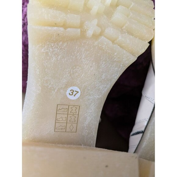 NIB $188 FREE PEOPLE James Chelsea Ankle Boots White Leather Size 6.5-7 / EU 37 - Picture 8 of 11